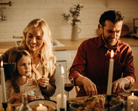 From traditional to modern, what changes have taken place in dining table culture