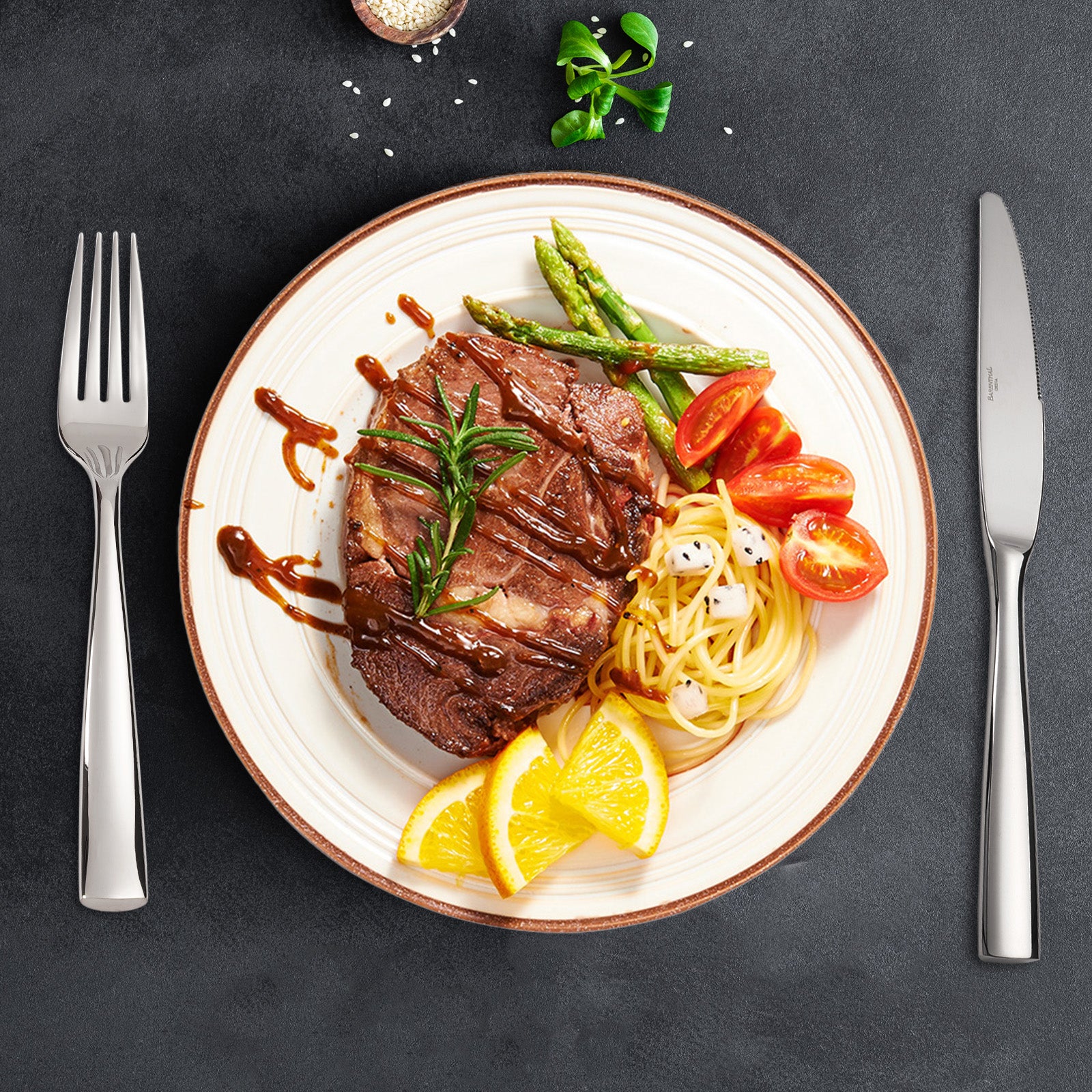 Barenthal 4-piece dinner knife set, made of exquisite stainless steel, practical tableware for formal dining tables.