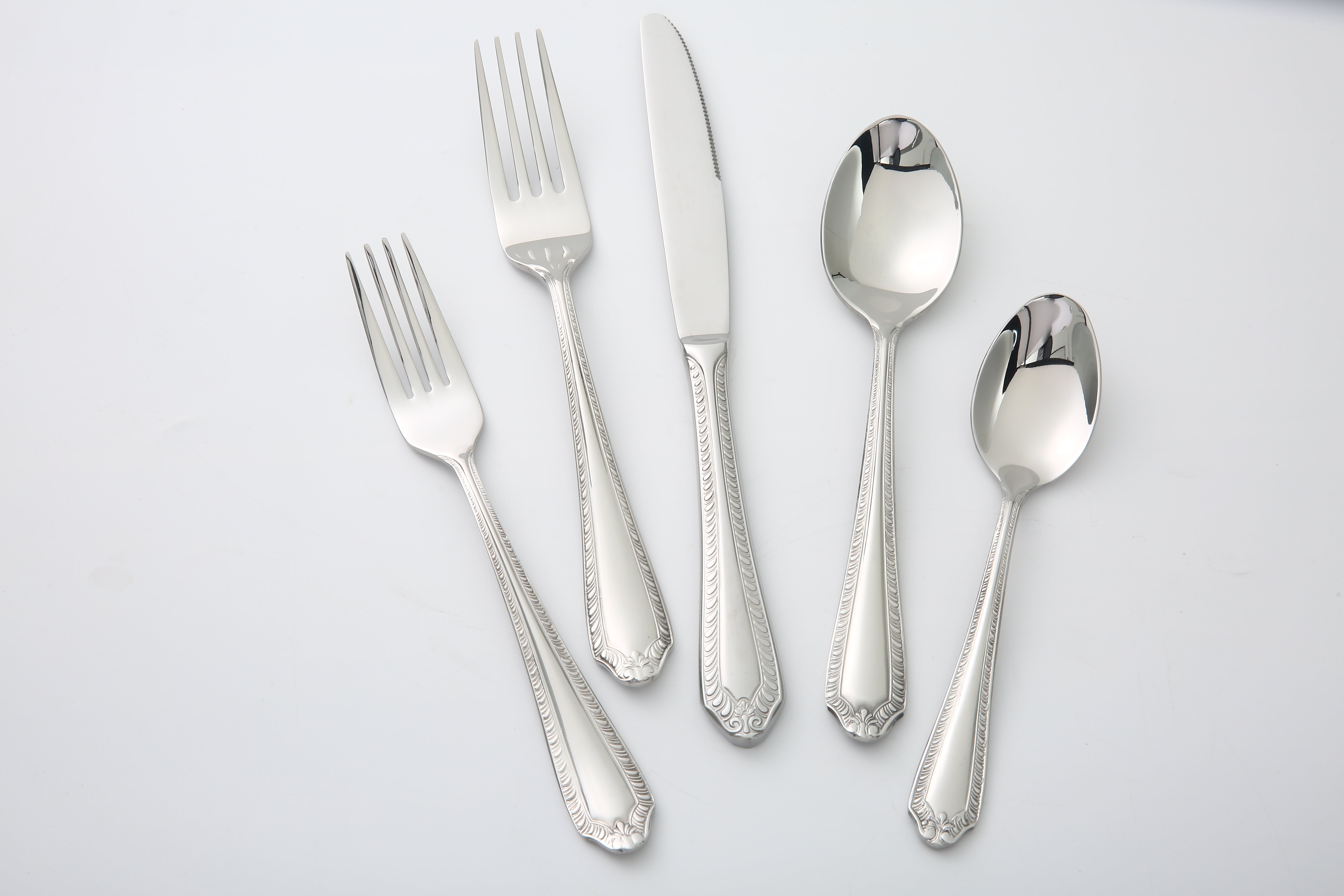 Barenthal Fiori 20-Piece Flatware Set, serves 4 people, luxury heavy silver tableware, dishwasher safe, exquisite tableware display.