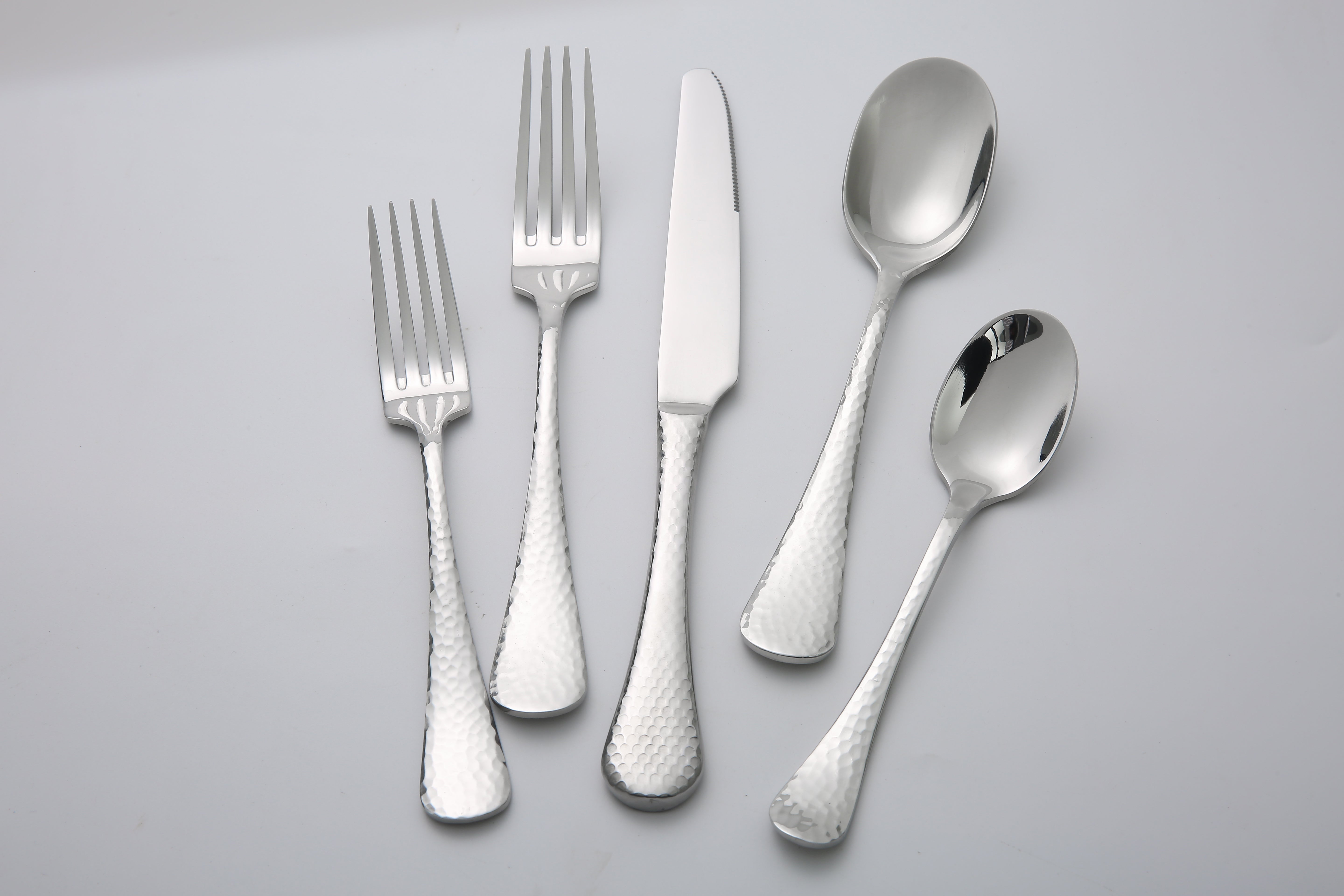 Bastia Barenthal Luxury 20PCS Stainless Steel Flatware Set, service for 4 people, durable and dishwasher safe, elegant silver tableware display.